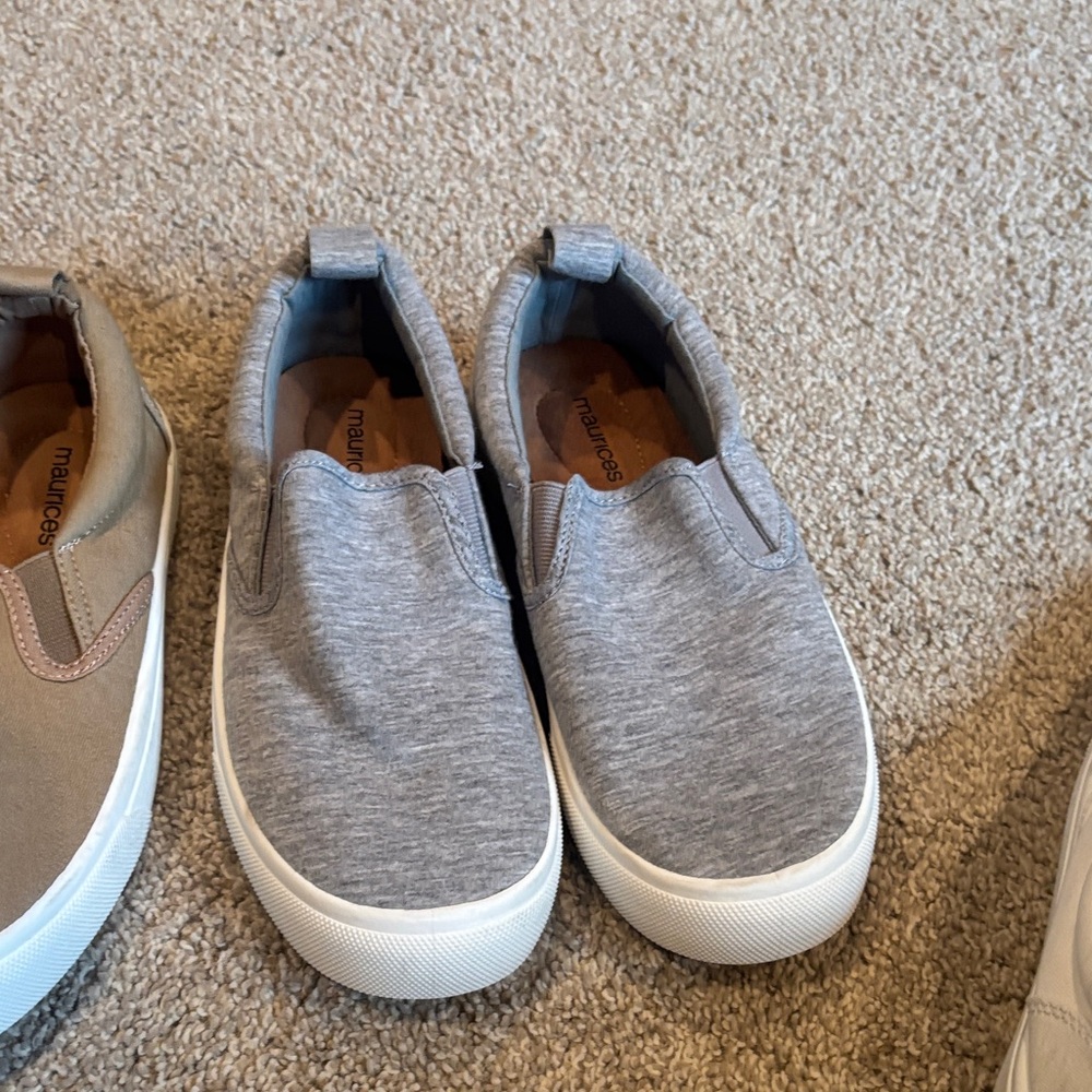 Maurice’s slip ons - Picture 12 of 15